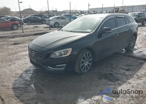 2015 Volvo V60 T5 Platinum from USA, damaged, VIN YV1612SM4F1232424